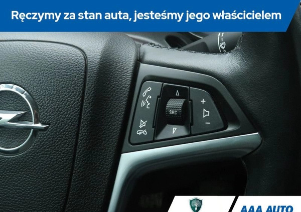 Opel Astra cena 34000 przebieg: 107733, rok produkcji 2011 z Głogów Małopolski małe 232